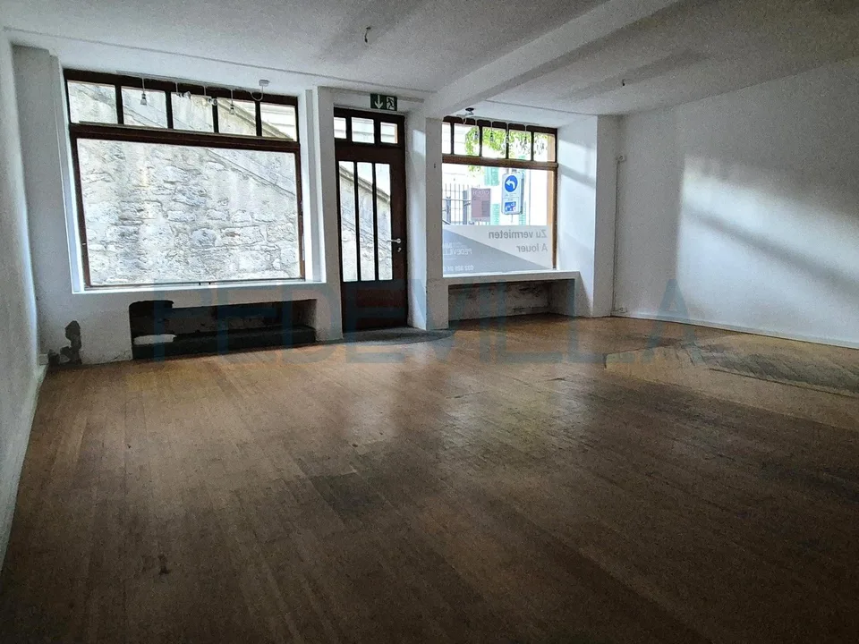 2502 Bienne : à louer local commercial dans la vieille ville de Bienne – Foto 3 von 5