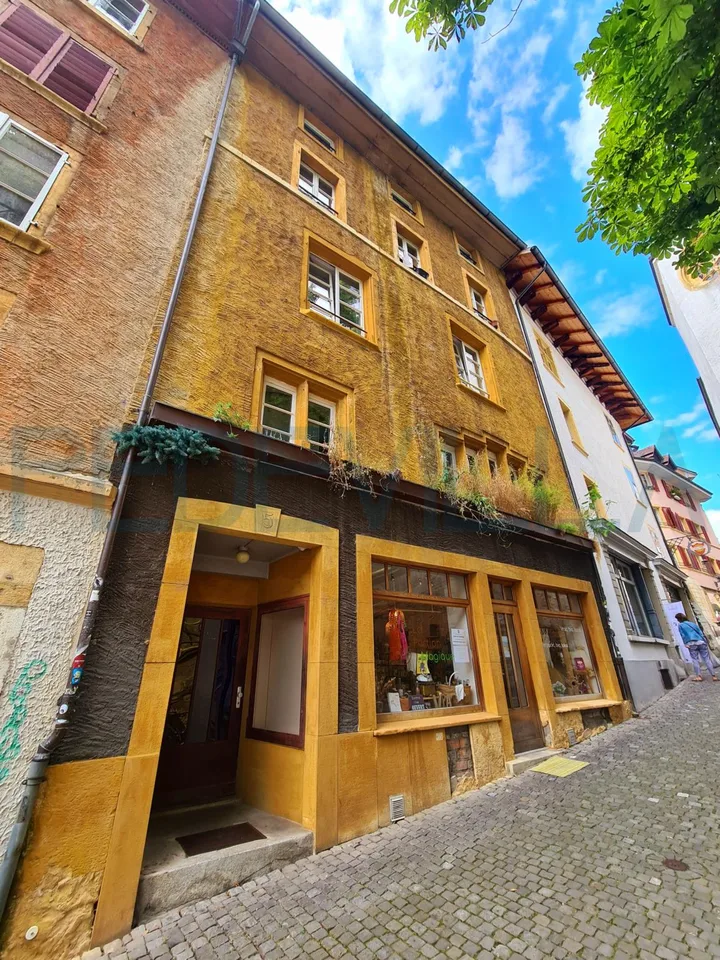 2502 Bienne : à louer local commercial dans la vieille ville de Bienne – Foto 4 von 5
