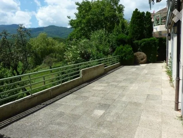 4,5 Zimmer mit superber Terrasse, freier Blick im ruhigen Bereich – Foto 2 von 4