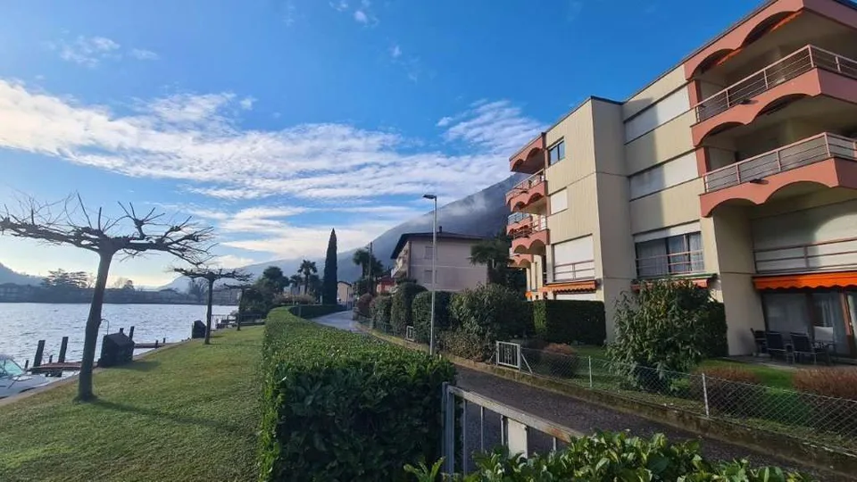 RIVA SAN VITALE: SCHÖNES 2.5 ZIMMER WOHNUNG MIT SEEBLICK – Foto 3 von 10
