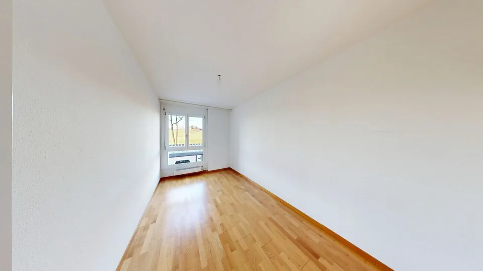 Appartamento accogliente di 4,5 locali al 2° piano a destra – foto 8 di 8