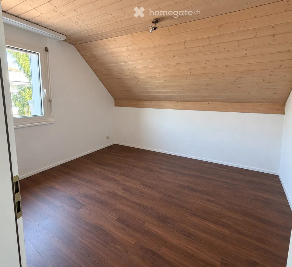 Charmante 3-Zimmer-Maisonettewohnung in Kirchberg – Foto 3 von 4