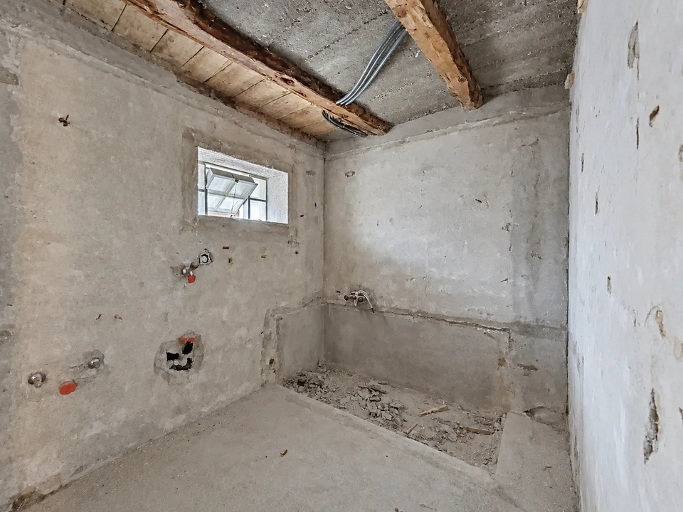 Chalet da ristrutturare – L'anima di un fienile alpino a Sarreyer – foto 12 di 13