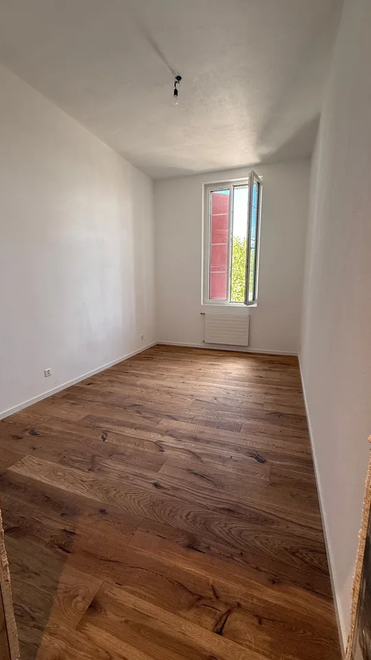 Charmante 3.5-Zimmer-Duplexwohnung in Grafenried: Erstbezug im ehemaligen Gasthof Sternen – Foto 12 von 19