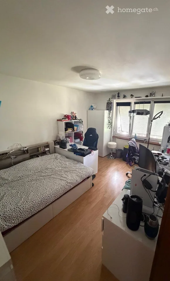 Wohnung 4,5 Zimmer mit Balkon und Garten in La Neuveville – Foto 2 von 5