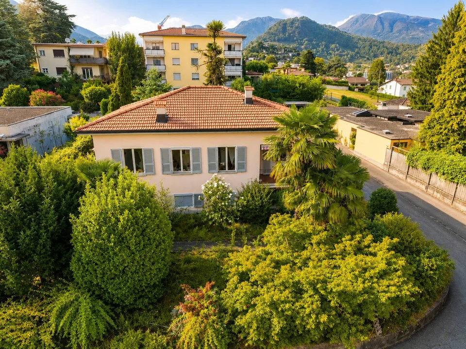 Casa da reinventare con possibilità di ampliamento – foto 4 di 13