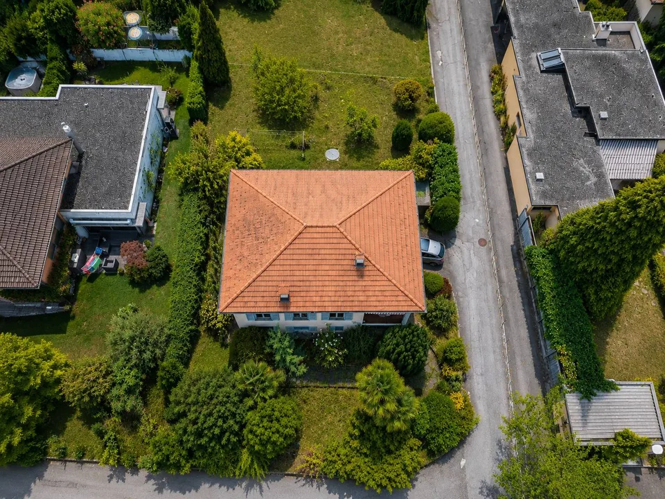 Casa da reinventare con possibilità di ampliamento – foto 3 di 13