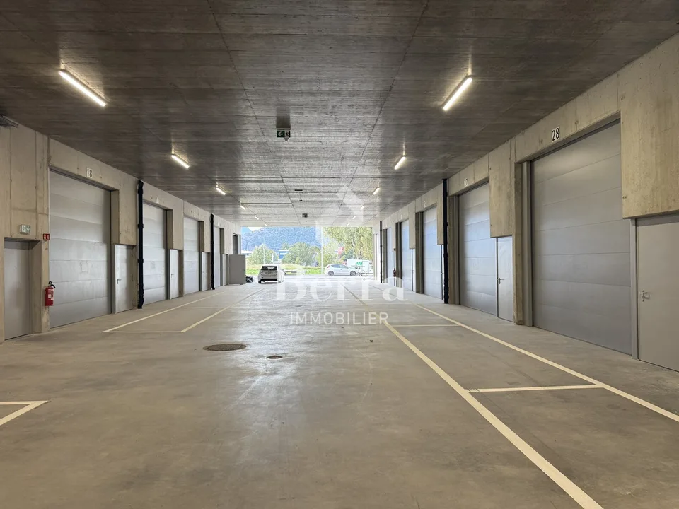 Nuova hall industriale – foto 2 di 13