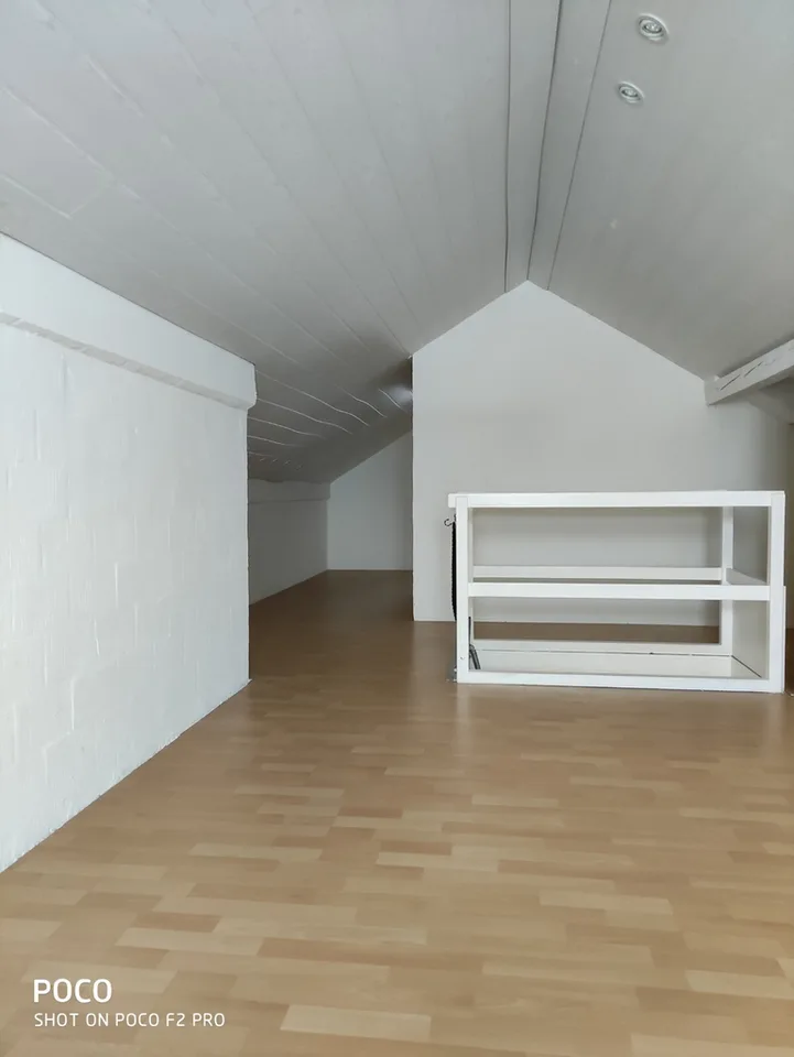 Aussergewöhnliche Dachwohnung – Foto 7 von 11