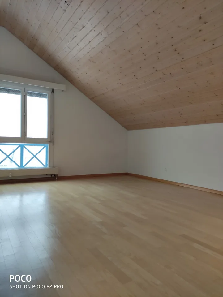 Aussergewöhnliche Dachwohnung – Foto 10 von 11