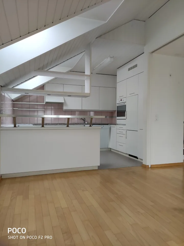 Aussergewöhnliche Dachwohnung – Foto 4 von 11