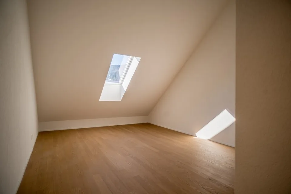 Moderne 5.5-Maisonettewohnung zu vermieten – Foto 7 von 10