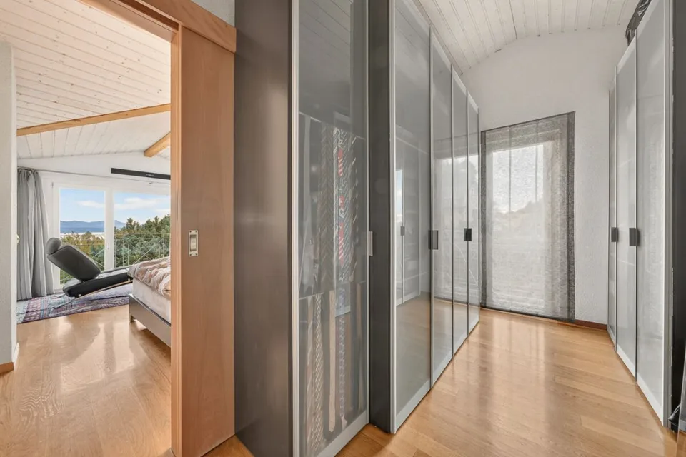 Spacieuse villa jumelle à Epalinges pour vivre et recevoir – photo 7 sur 14
