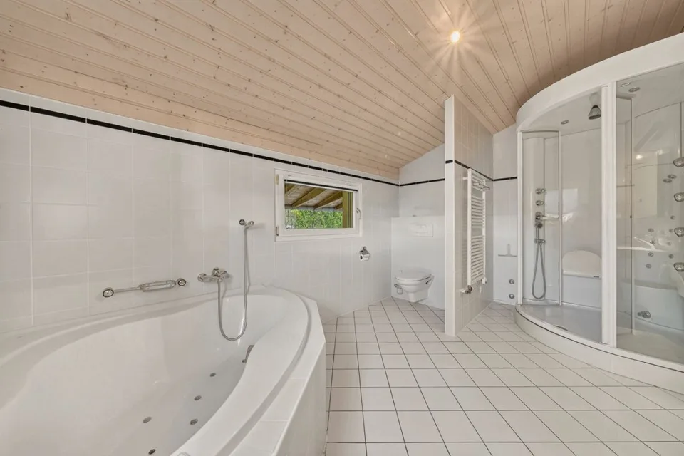Spacieuse villa jumelle à Epalinges pour vivre et recevoir – photo 8 sur 14