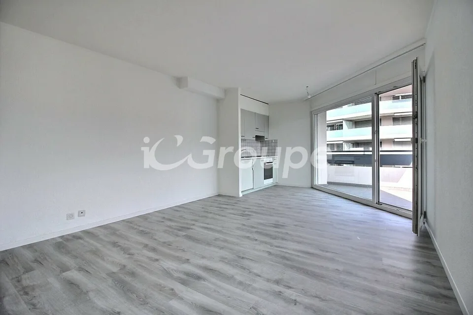 Monolocale in affitto a pochi passi dal centro città di Sion – foto 3 di 5
