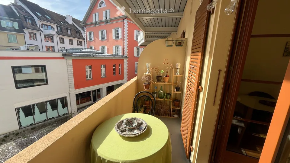 Zimmer in Wohngemeinschaft für 3 Frauen - Zentrum von Nyon – Foto 2 von 4