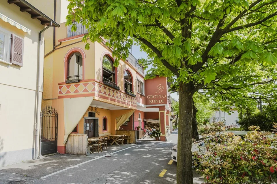 Grotto Bundi bei den Kellern von Mendrisio - käuflich mit Rent-to-Buy-Option! – Foto 2 von 30