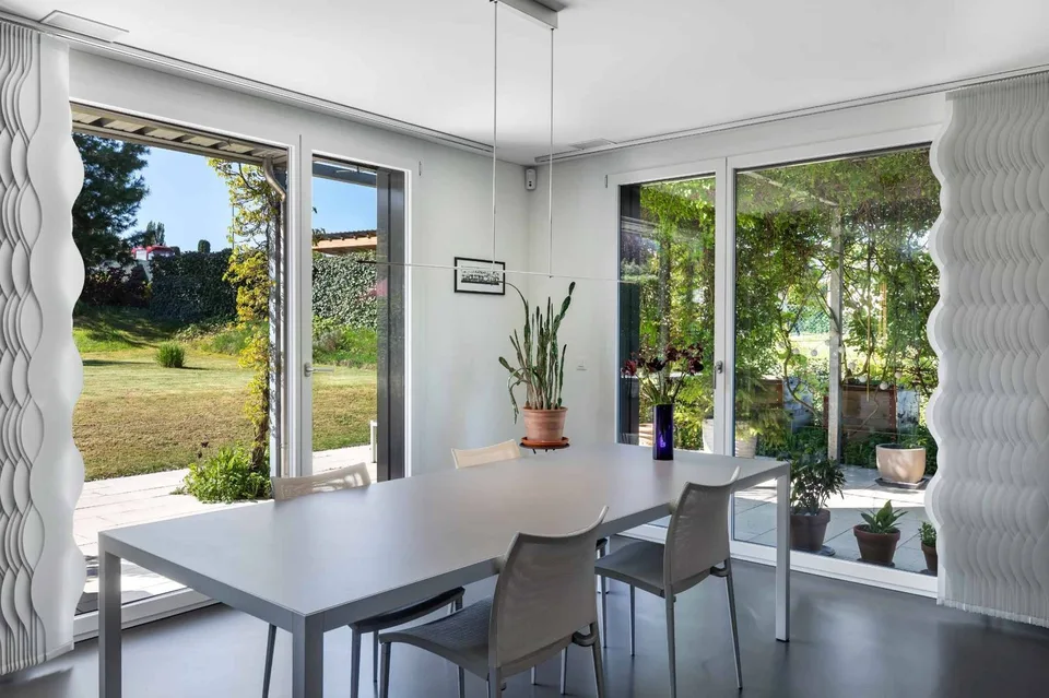 VILLA CONTEMPORAINE MINERGIE DANS UN ENVIRONNEMENT PRIVILÉGIÉ – Foto 18 von 26