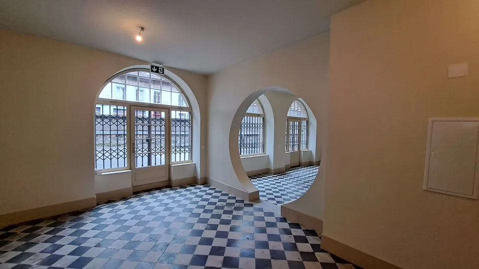 Kommerzielle Arcade in Lausanne – Foto 3 von 4