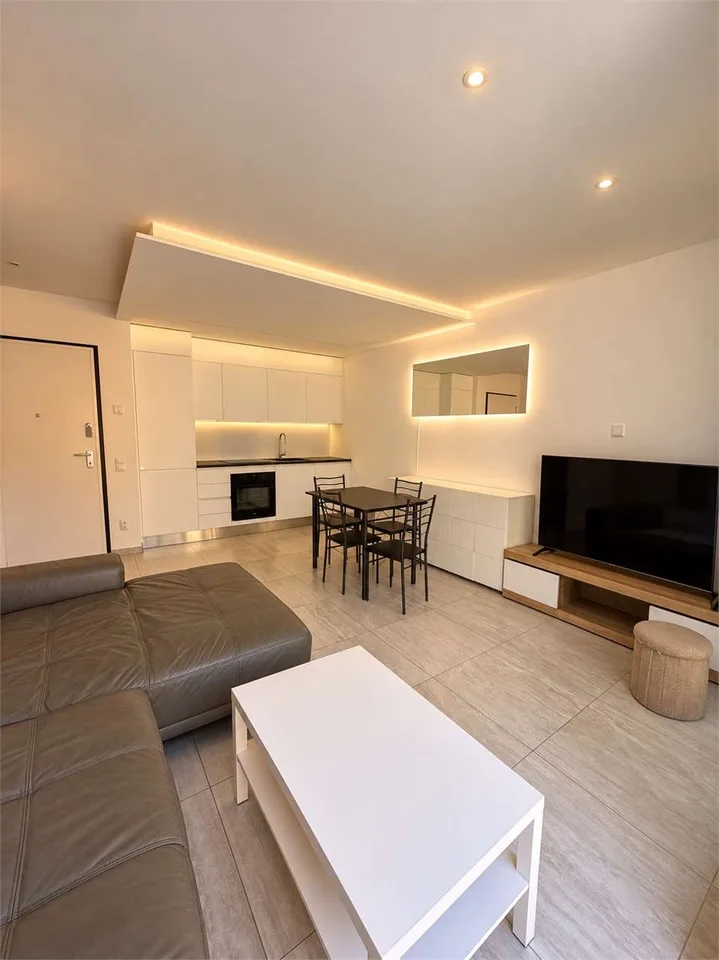 2.5 rooms in Carabbia – photo 3 of 9