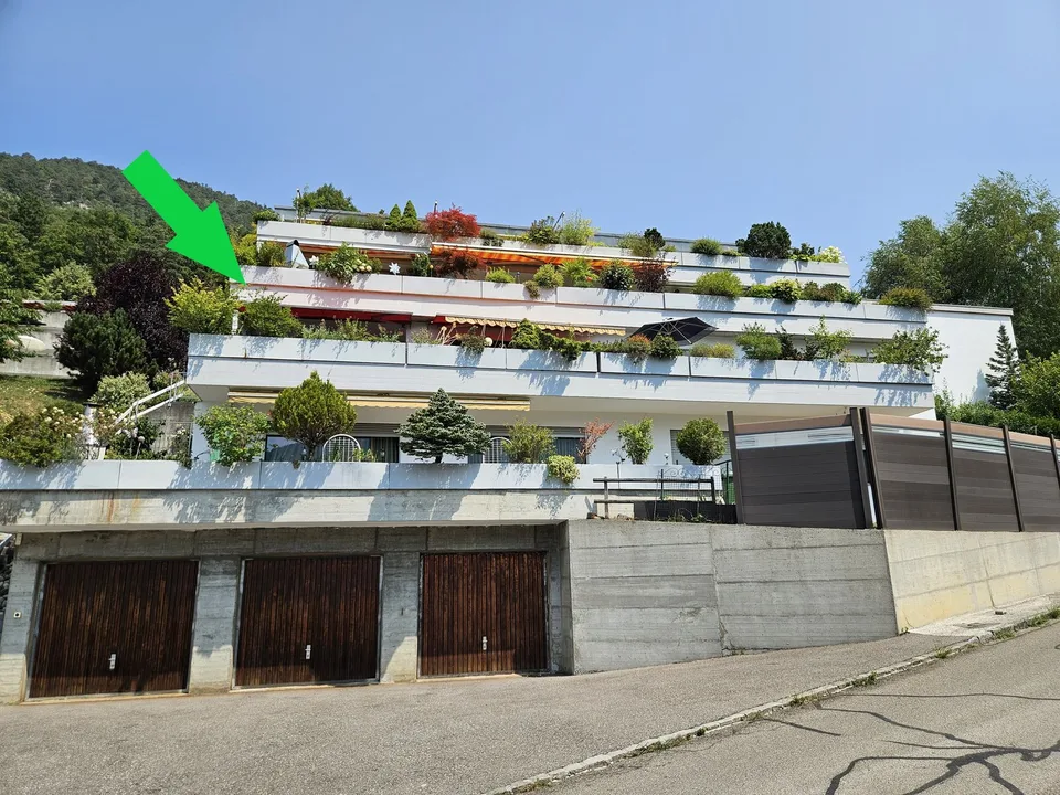 Spazioso appartamento con terrazza di 5.5 locali a Moutier con vista libera, 2 garage – foto 3 di 30