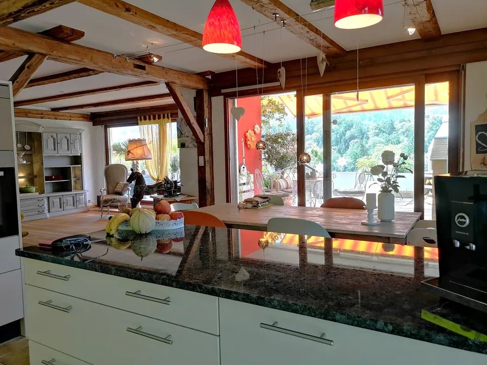 Spazioso appartamento con terrazza di 5.5 locali a Moutier con vista libera, 2 garage – foto 25 di 30