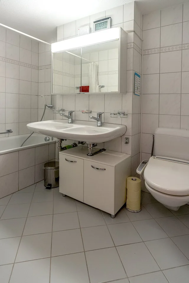 Appartement confortable et bien entretenu de 3,5 pièces dans un quartier résidentiel calme et ensoleillé – photo 7 sur 13