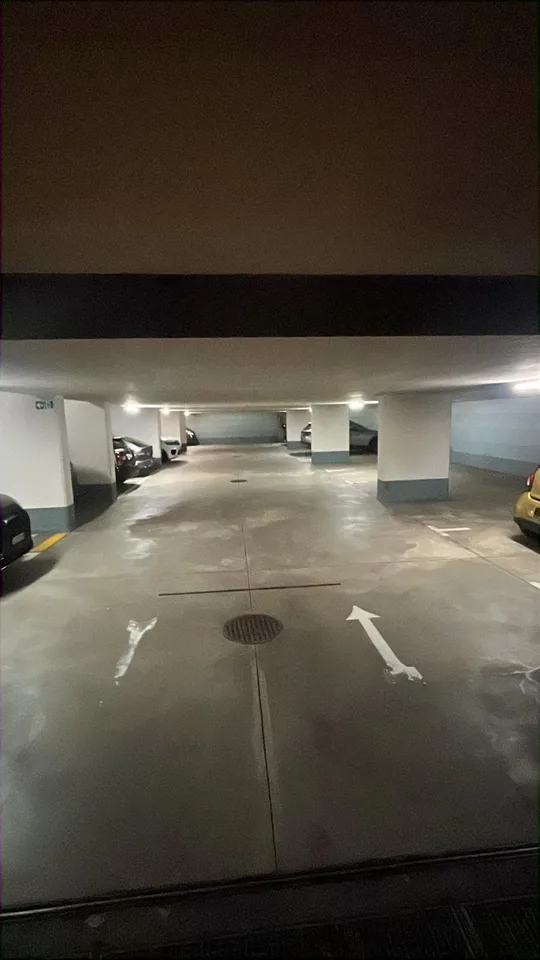 Parcheggio coperto – foto 2 di 5