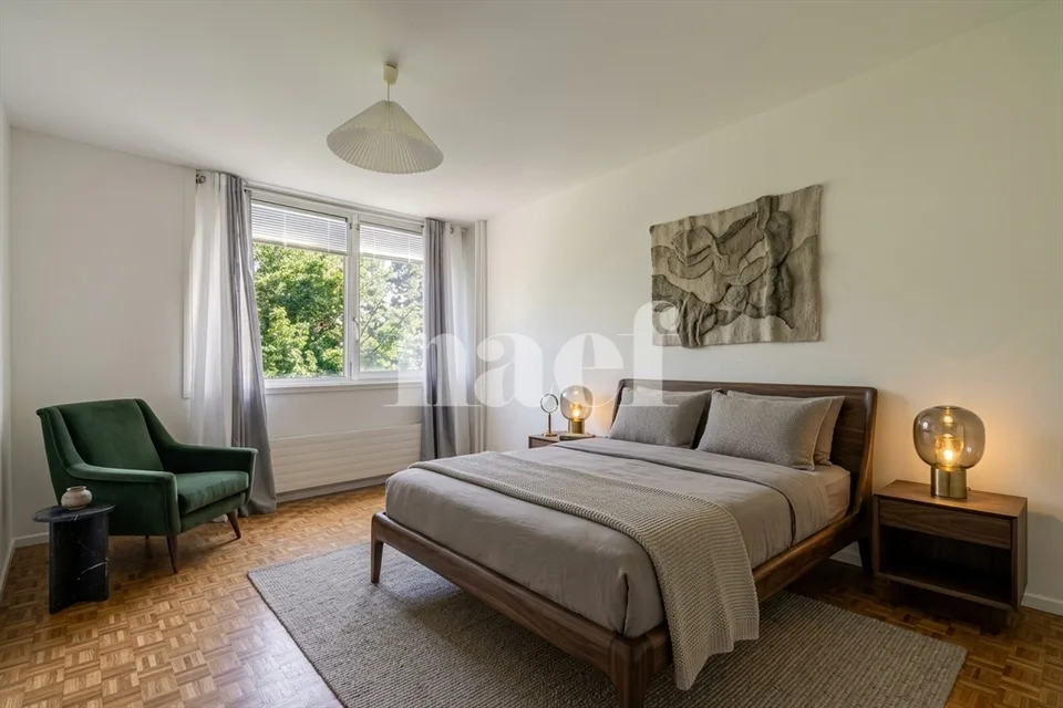 Appartamento di quattro locali con balcone e box nel cuore di Lignon – foto 8 di 12