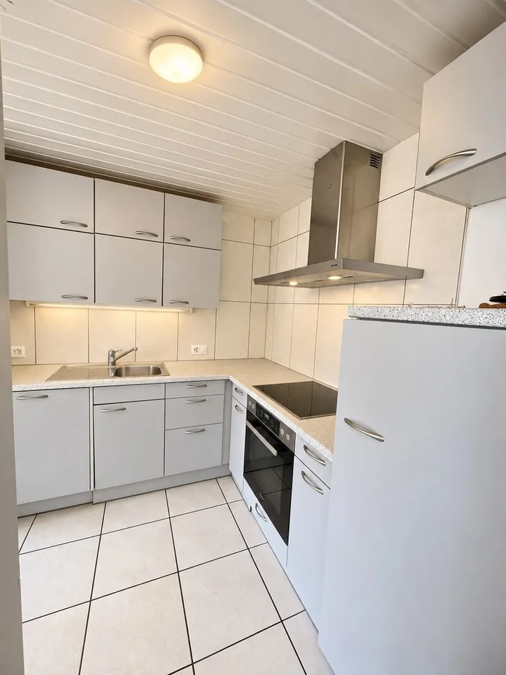 Helles 3.5-Zimmer-Wohnung zur Miete – Foto 4 von 8