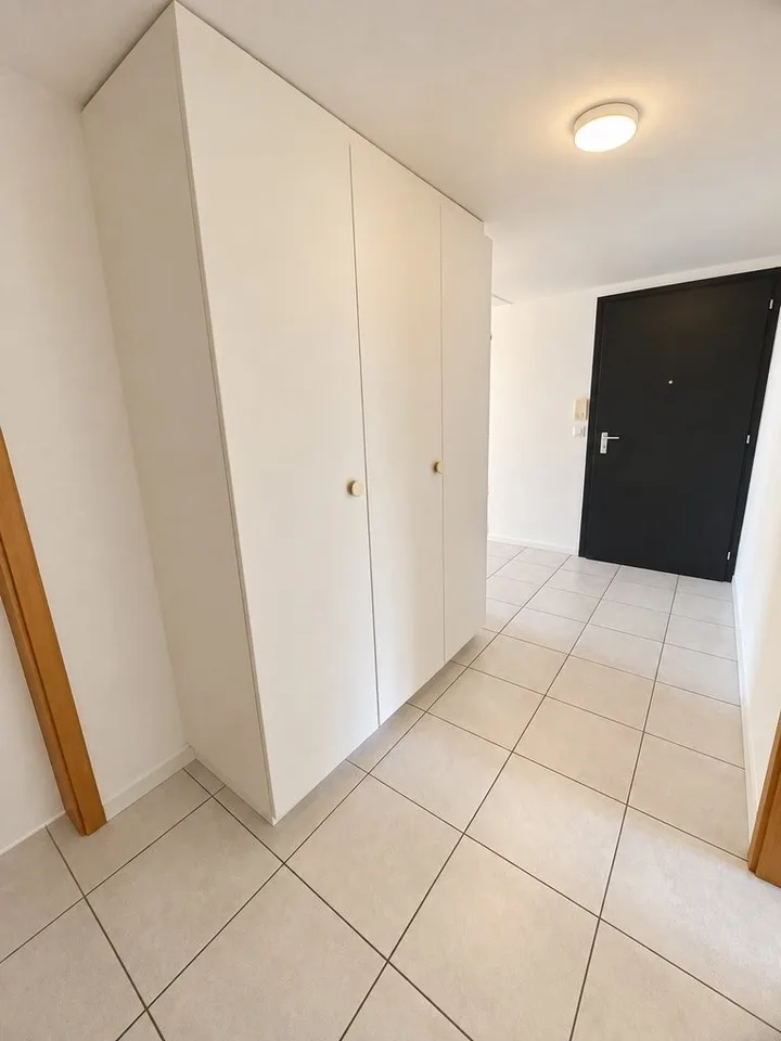 Helles 3.5-Zimmer-Wohnung zur Miete – Foto 3 von 8