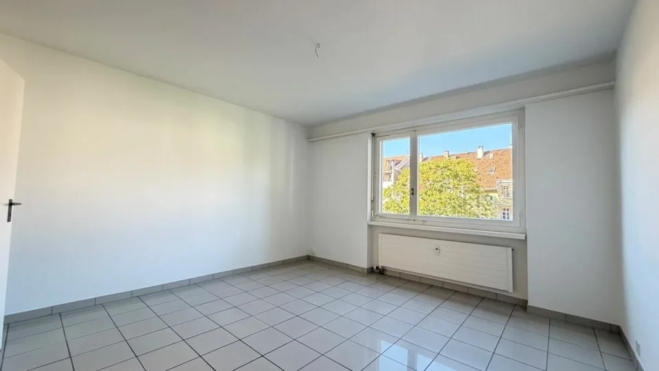 2.5-Zimmer-Eigentumswohnung mit Balkon und Lift in Basel – Foto 3 von 16
