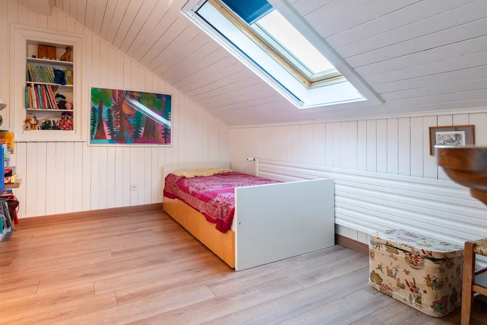 Maison jumelée lumineuse avec véranda et jardin - située en impasse – Foto 11 von 13