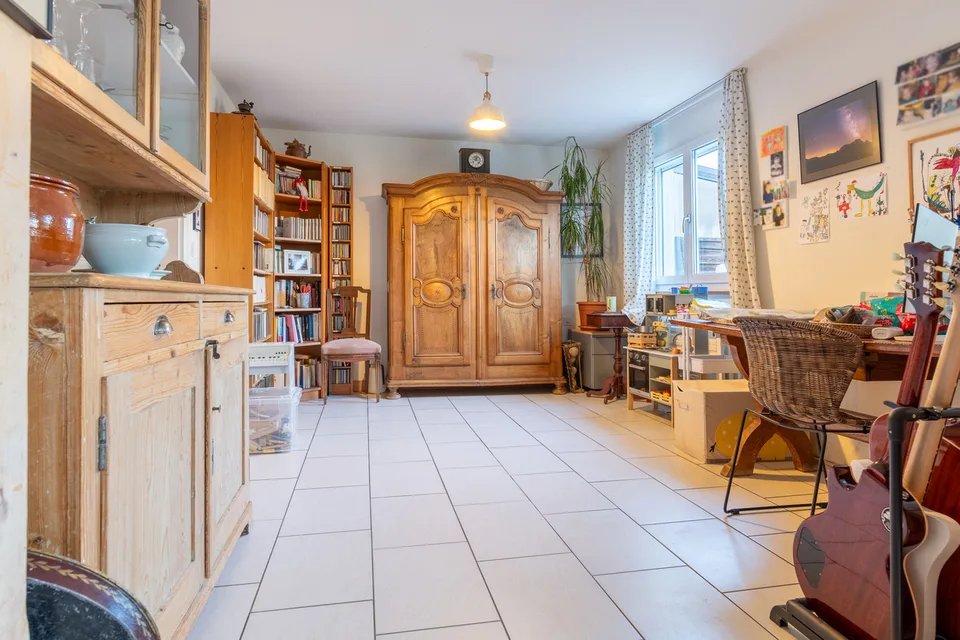 Maison jumelée lumineuse avec véranda et jardin - située en impasse – Foto 7 von 13