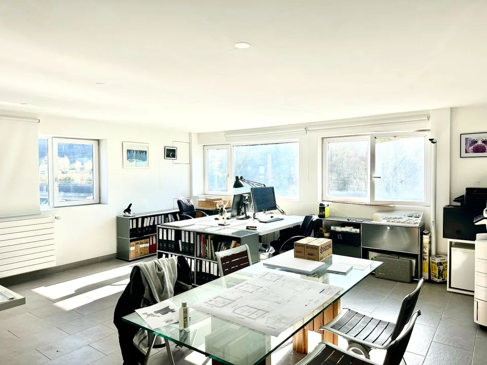 Office / Cabinet / Room in Uvrier – photo 2 of 2