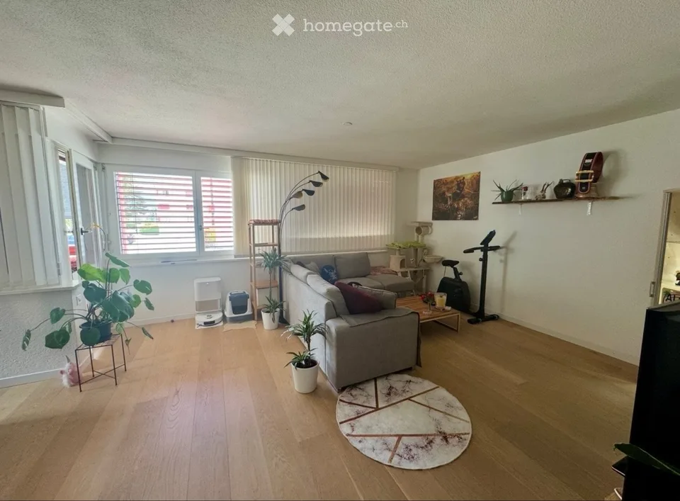 Geräumige 4.5-Zimmer-Wohnung mit privatem Garten in Conthey – Foto 2 von 5