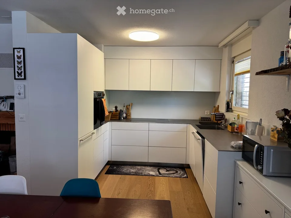 Geräumige 4.5-Zimmer-Wohnung mit privatem Garten in Conthey – Foto 3 von 5