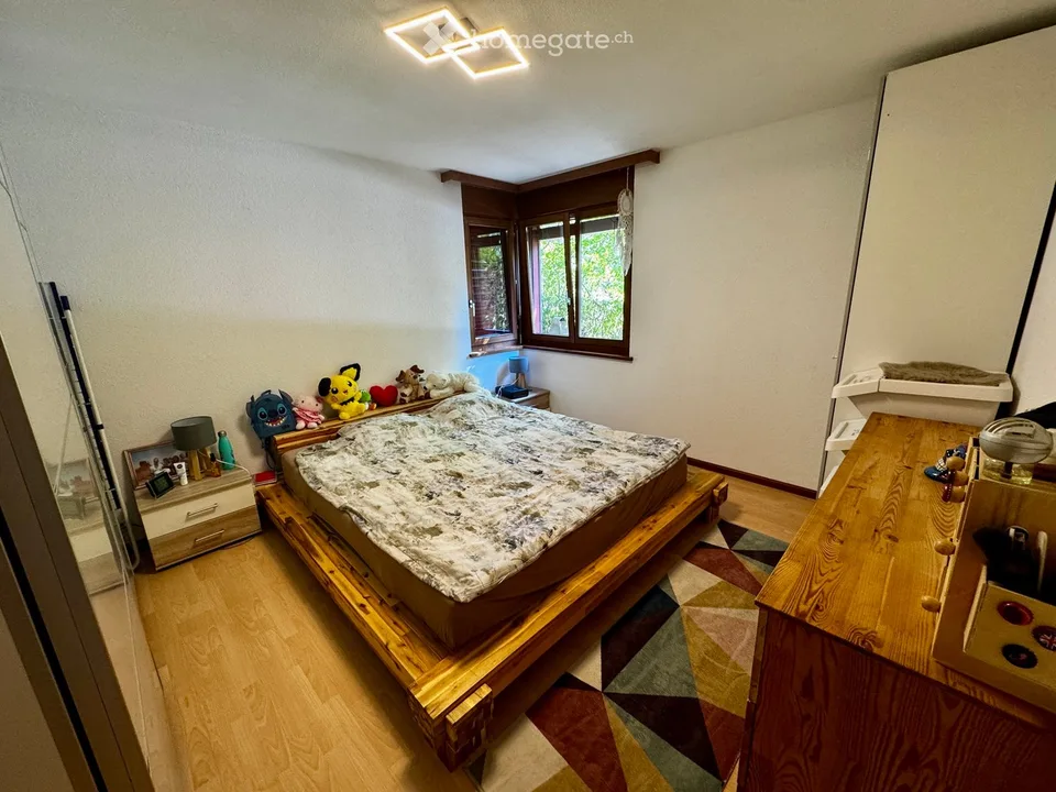 Geräumige 4.5-Zimmer-Wohnung mit privatem Garten in Conthey – Foto 4 von 5
