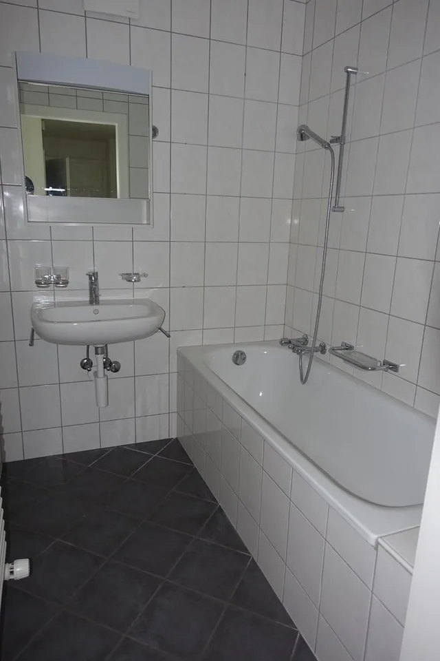 Wohnung 4 Zimmer, 2400 Le Locle – Foto 8 von 9