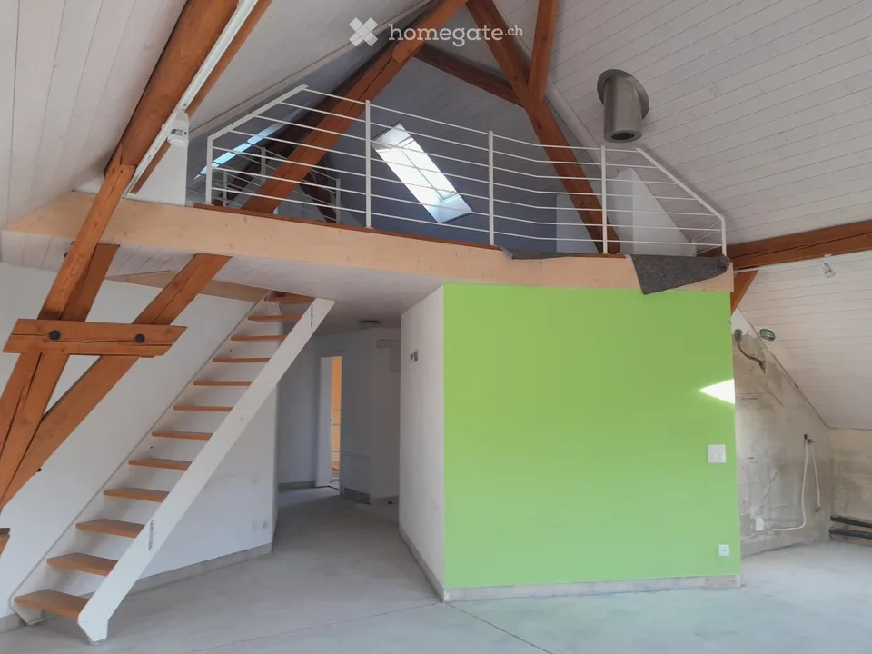 Zu vermieten 4,5-Zimmer-Dachgeschosswohnung mit Galerie – Foto 2 von 4