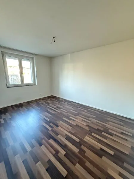 Appartement de 3 pièces rénové et lumineux à proximité de la gare d'Allmend à louer – photo 6 sur 8
