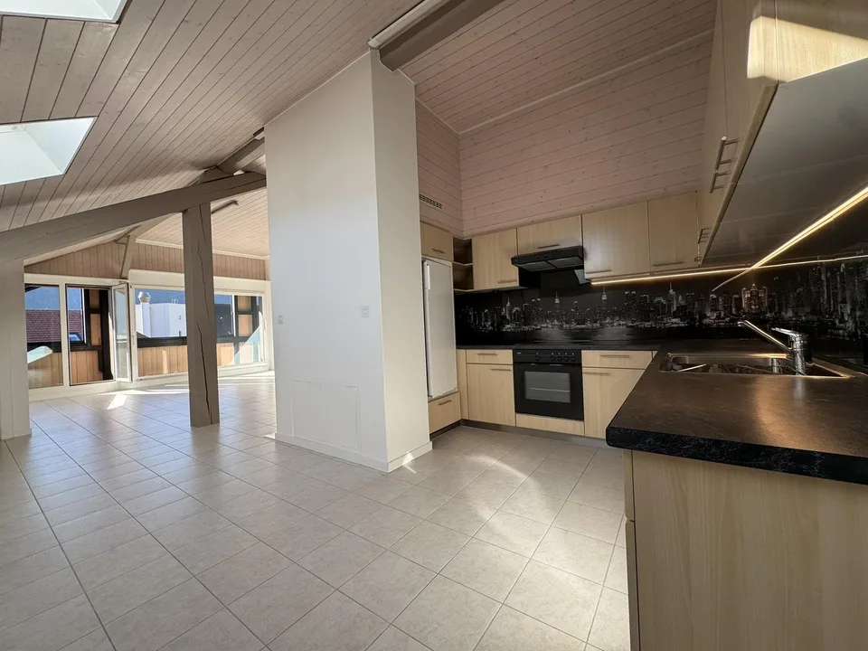 Erstes Mietentgelt angeboten - großes 4-Zimmer-Apartment mit 115 m² und Balkon ? La Sagne – Foto 2 von 10