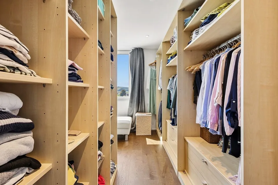 Casa di architetto di alta qualità con piscina e molta privacy – foto 7 di 13
