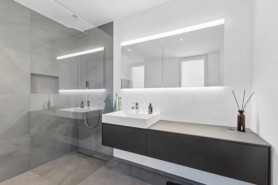 Casa di architetto di alta qualità con piscina e molta privacy – foto 10 di 13