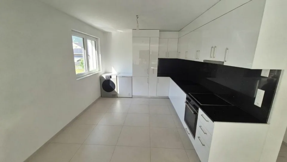 Gebäude mit 3 Wohnungen (2 Wohnungen mit 2 Zimmern und 1 Wohnung mit 4,5 Zimmern Duplex) – Foto 10 von 25