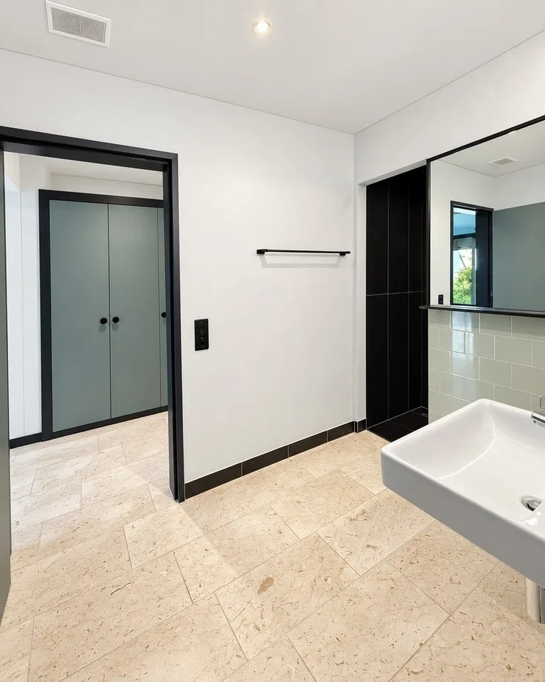Appartamento elegante di 3,5 locali con terrazza e finiture di alta qualità! – foto 5 di 10