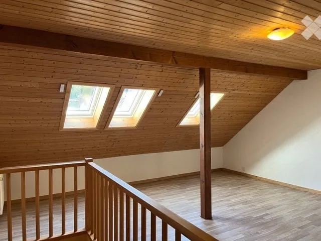 Originelle 2,5-Zimmer- Wohnung - 101 m2 – Foto 4 von 5