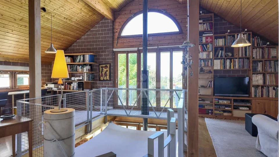 Charmantes Haus mit Garten und überdachter Terrasse – Foto 6 von 13