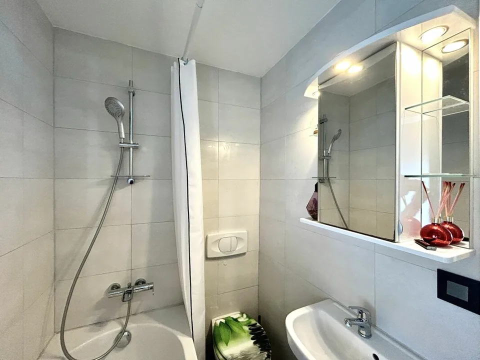 Kernsanierte 4.5-Zimmer-Maisonettewohnung mit Bergsicht! – Foto 8 von 11