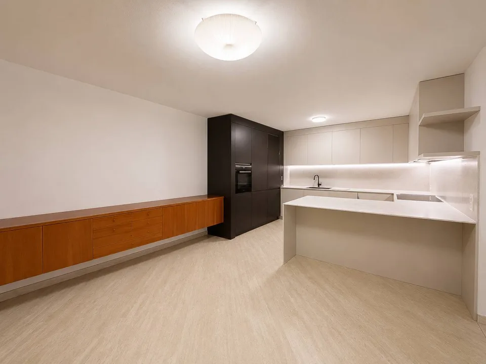 Duplex esclusivo con giardino privato e vista lago – Foto 11 von 13
